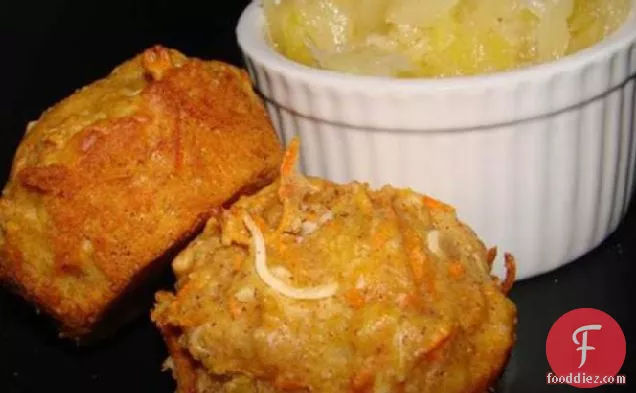 Carrot Cake Muffins With Cinnamon Glaze