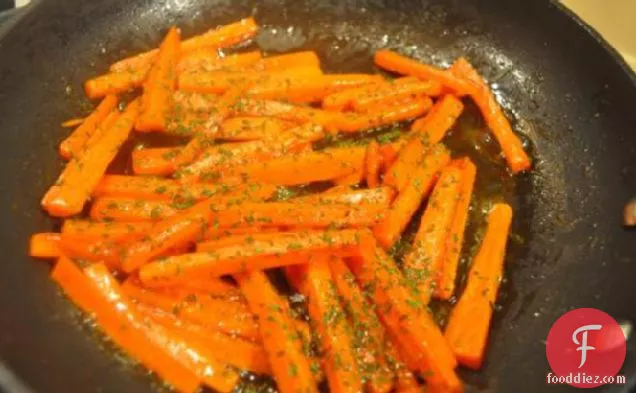 Parsleyed Baby Carrots