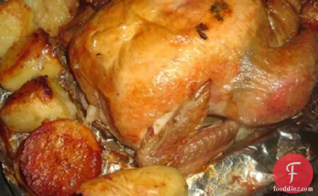 आलू के साथ प्याज भरवां भुना हुआ चिकन