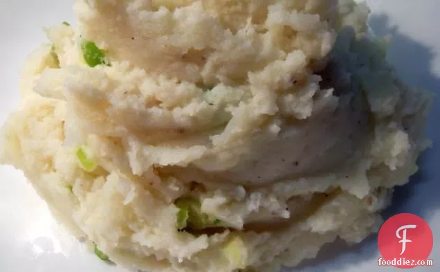 Sour Cream & Scallion Mashed Potatoes