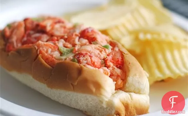 Classic Buttered Lobster Rolls