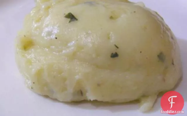 Sour Cream & Chives Mashed Potatoes