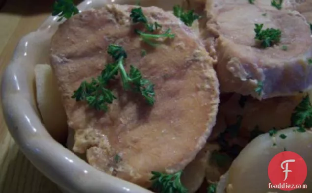 आसान पोर्क चॉप्स डिनर-क्रॉक पॉट