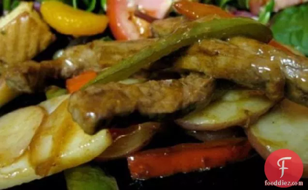 आलू के साथ काली मिर्च स्टेक