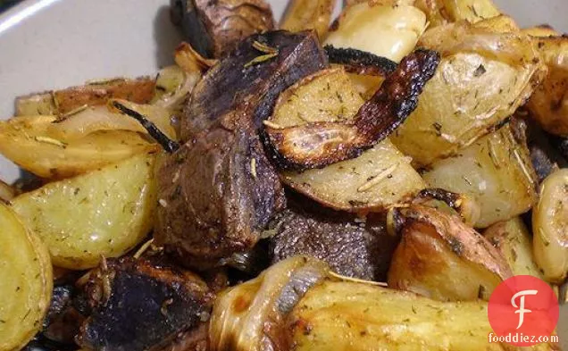 Rosemary Potato Wedges With Pearl Onions