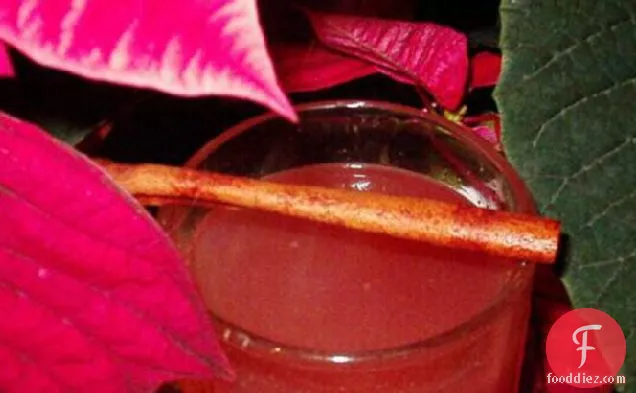 Poinsettia Sipper (With "cocktail" Variation)
