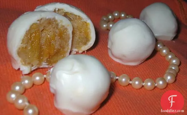 Apricot-Coconut Pearls