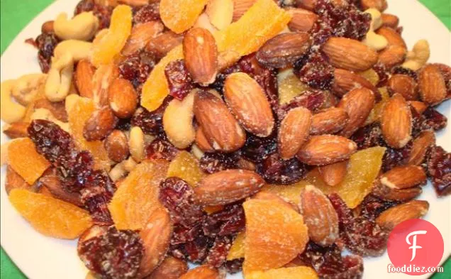 Fruit and Nut Snack Mix