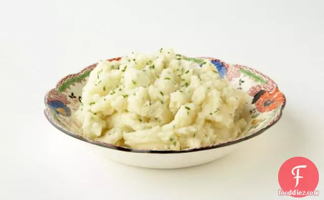 Garlic and Celery Root Mashed Spuds