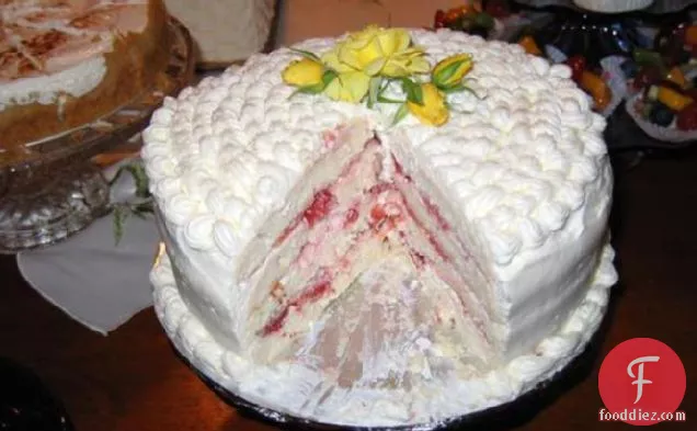 मधुमेह वसंत लात स्तरित सफेद केक