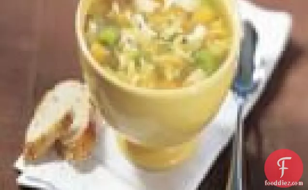 पुराने जमाने का चिकन नूडल सूप