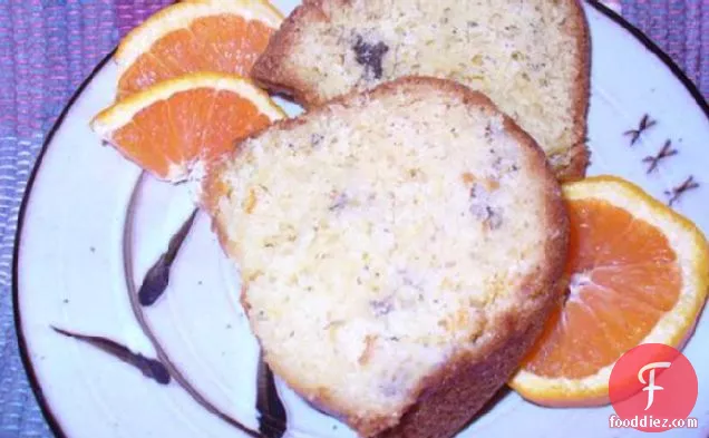 साधारण नारंगी केला बंड केक