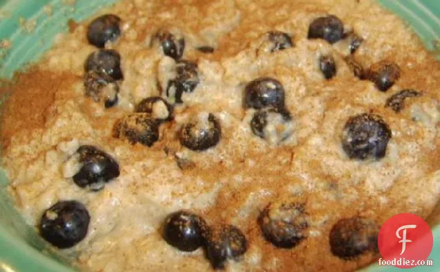 Power Oatmeal With Blueberries and Flax