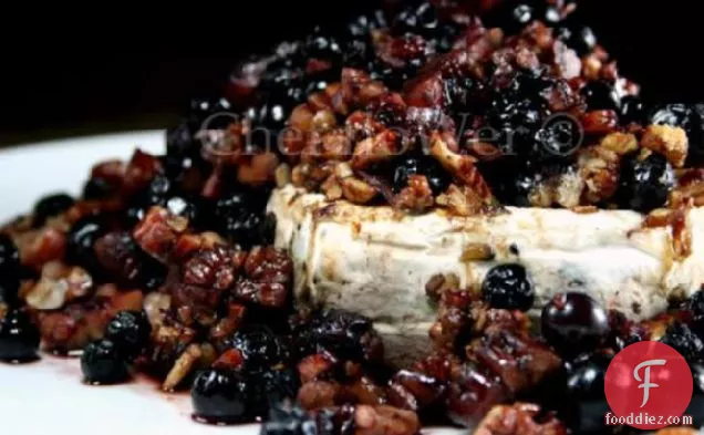 Blue Brie (Baked Brie With Blueberries)