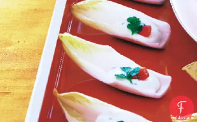 नींबू-जड़ी बूटी बकरी पनीर के साथ