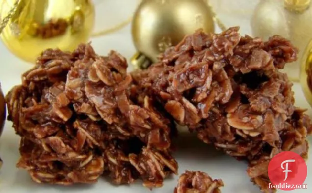 Chocolate Christmas Cookies (No-Bake)