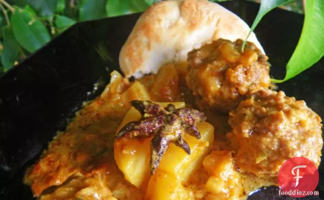 Granny's Malaysian Meatball Curry