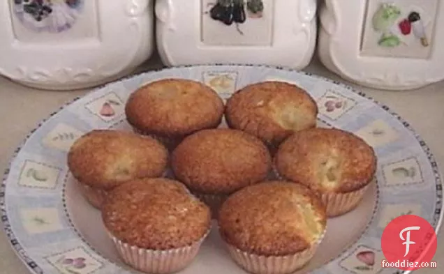Pineapple - Coconut Muffins