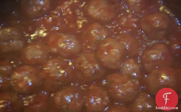 Mini-Meatballs in Cranberry Sauce