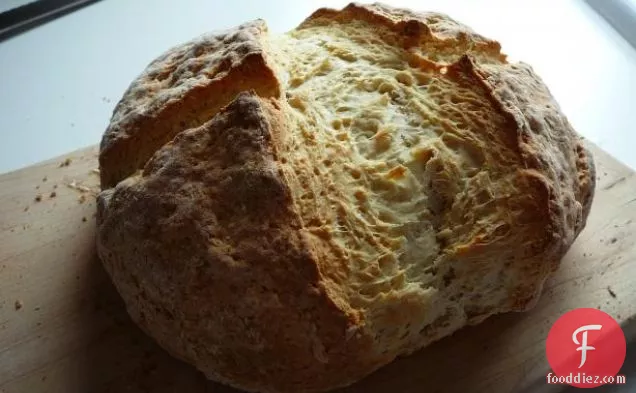 Applesauce Spice Bread
