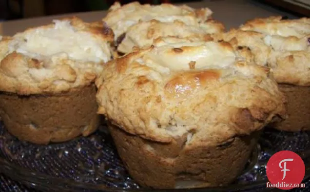 Pear, Date and Cream Cheese Muffins