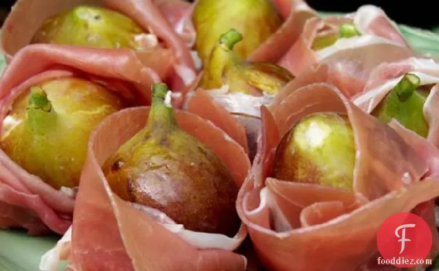 Fresh Figs Stuffed and Wrapped With Prosciutto