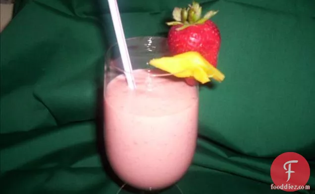 Light Strawberry Smoothie