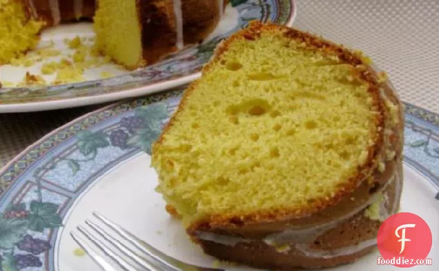 Lemon Supreme Pound Cake