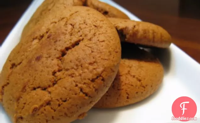 Spicy Vegan Gingerbread Cookies