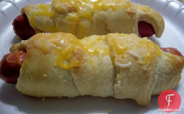 Easy Beefy Crescent Squares