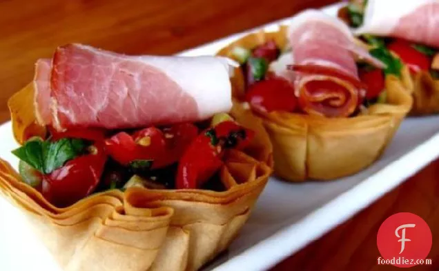 Easy Phyllo Cups With Salad and Ham (Side or Snack)