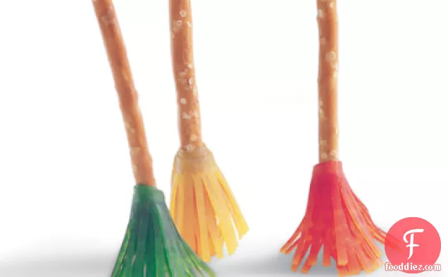 Mini Witch's Brooms (Halloween Lunch Box Surprise)