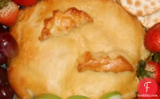 Baked Brie in Puff Pastry