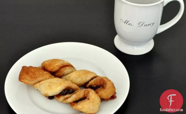 दालचीनी किशमिश ट्विस्ट