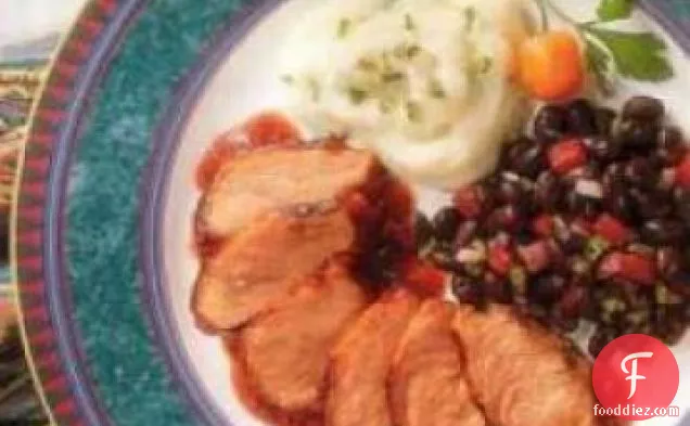 कांटेदार नाशपाती बीबीक्यू सॉस के साथ ग्रील्ड बतख स्तन