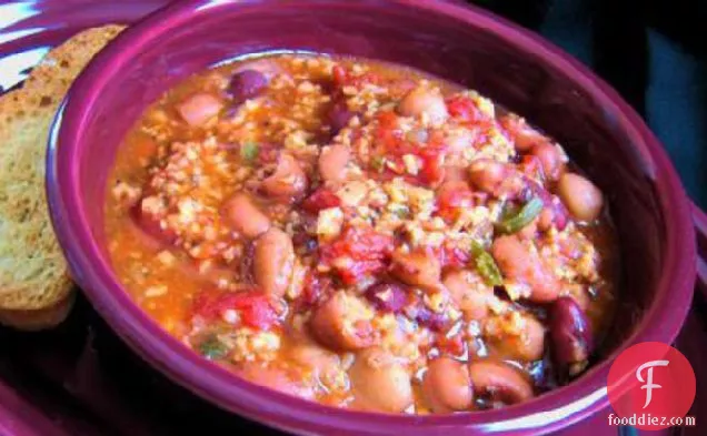 Low Fat Chili Made With Fat-Free Ground Turkey, 210 Calories Per