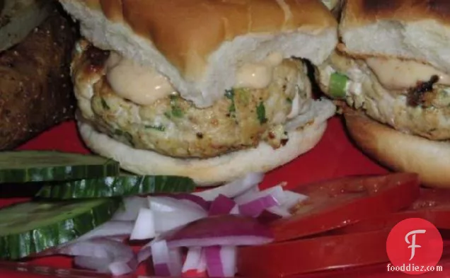 Bombay Sliders With Garlic Curry Sauce