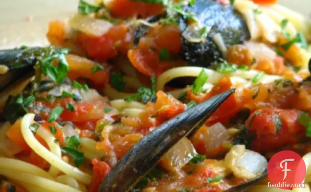 Spaghetti with Mussels (Spaghetti con le Cozze)