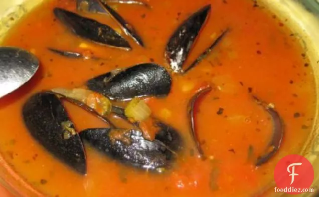 Mussels in Tarragon Tomato Broth