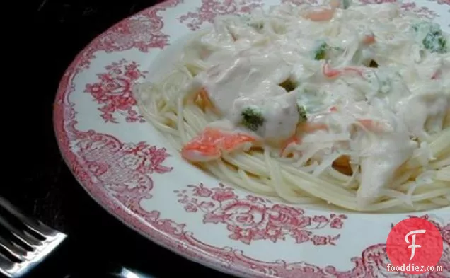 Angel Hair Pasta and Crab With Alfredo Sauce