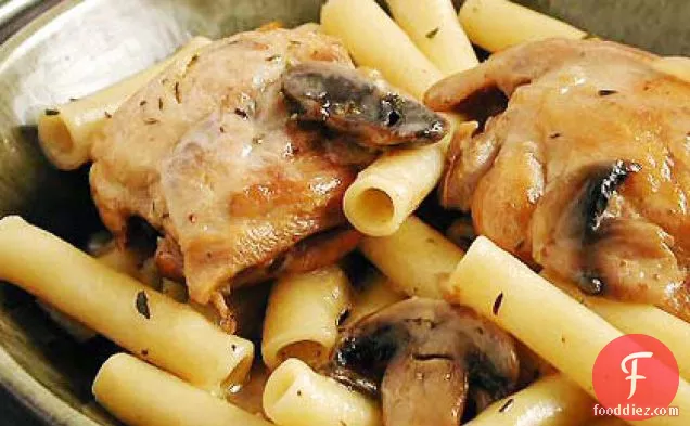 चिकन-पास्ता-मशरूम पकवान