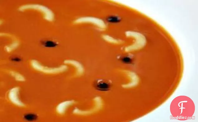 भुना हुआ टमाटर और पास्ता सूप