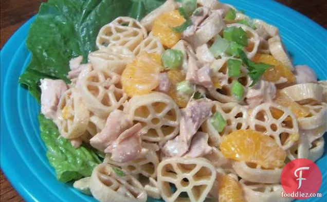 स्पेगेटी अल लिमोन (नींबू के साथ)