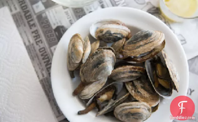 How to Cook and Eat Steamer Clams