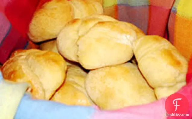 हार्दिक गेहूं खमीर रोल
