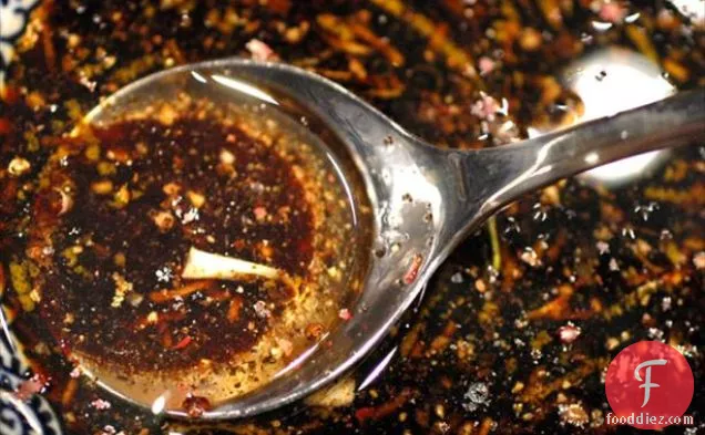 अनार गुड़ के साथ ग्रील्ड चिकन पैर