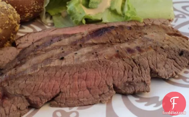 Grilled Thai Sirloin with Tangy Lime Sauce
