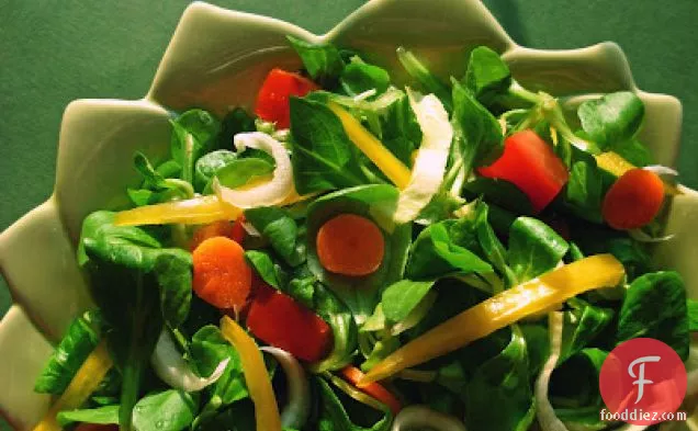 Mâche Pit Salad