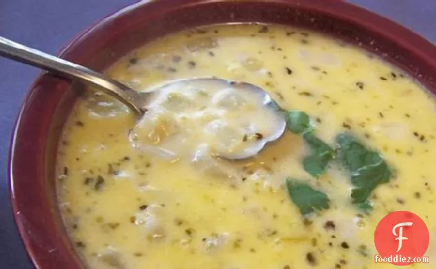 मलाईदार हरी मिर्च और पनीर सूप