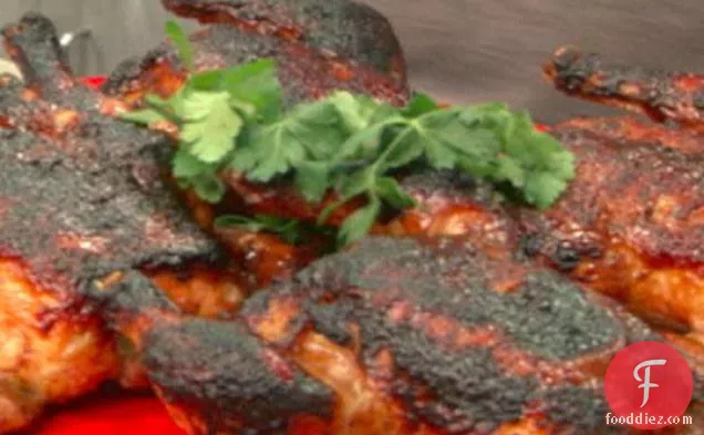 गरम मसाला मला कॉर्निश मुर्गी मेपल-इमली शीशे का आवरण के साथ